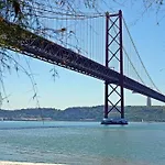 Apartment Go Native Lisbon - Principe Real Lisbon